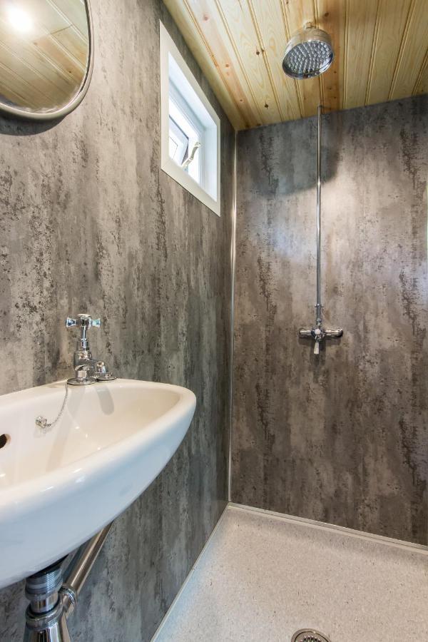 Extraordinary Huts Ltd Villa Рай Екстериор снимка