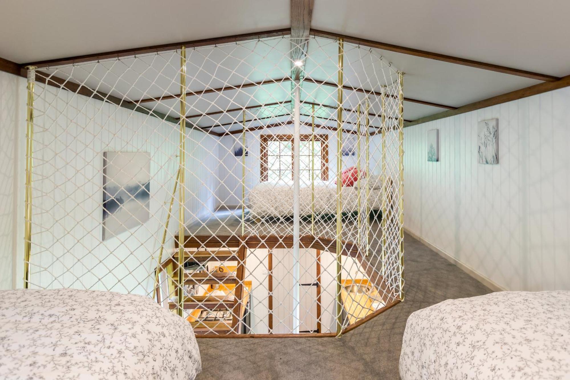 Extraordinary Huts Ltd Villa Рай Екстериор снимка